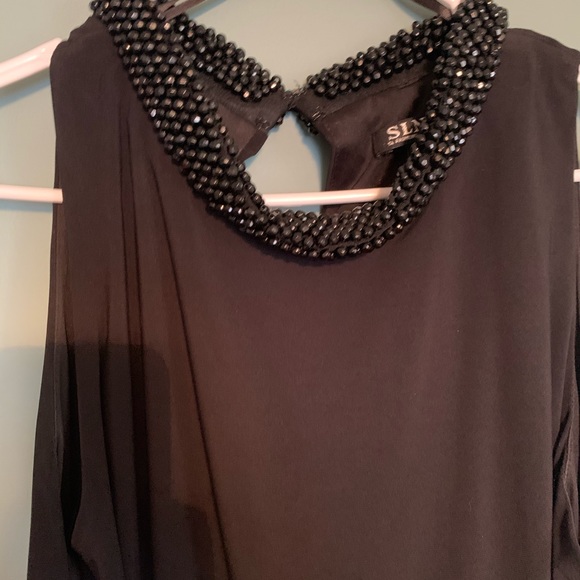 High low dress - Picture 2 of 4